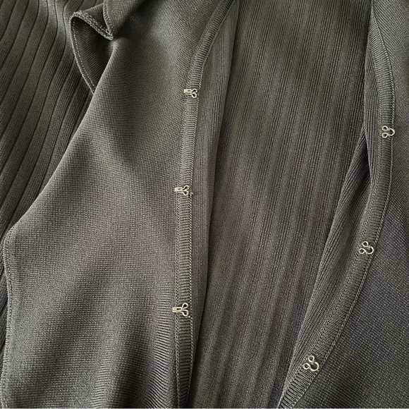 Exclusively Mistook Ruffle Front Duster Petite Small - Picture 4 of 7